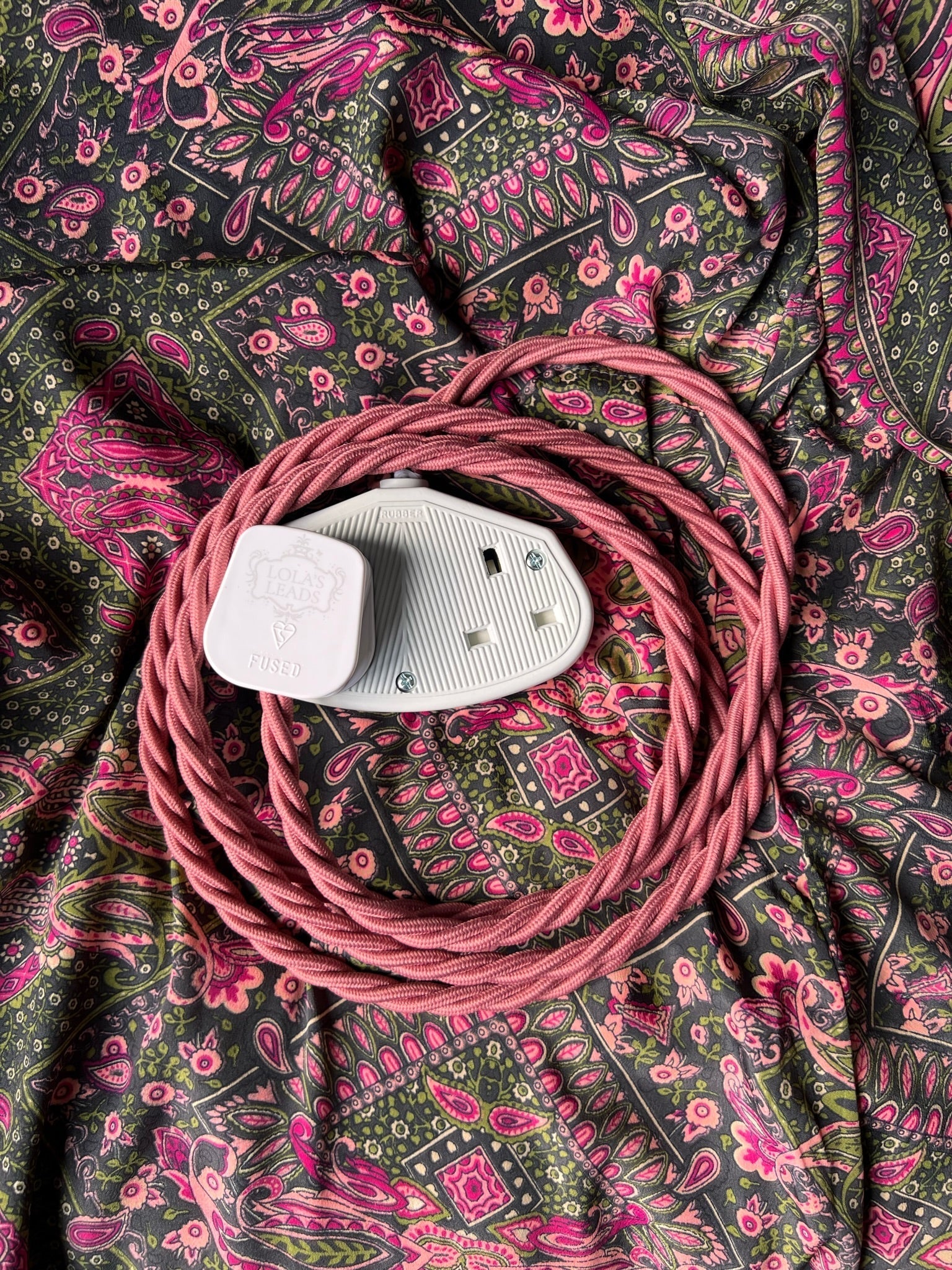 Lola's Leads Pompadour Pink Fabric Covered Extension Cable