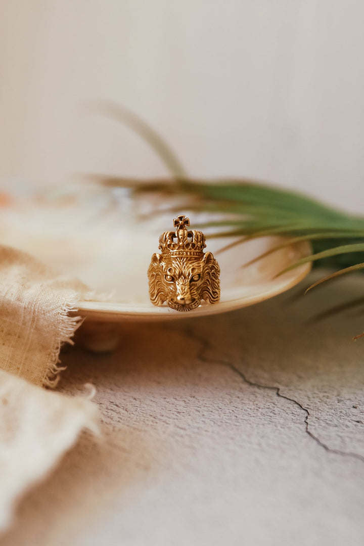 Gold Regal Lion Ring