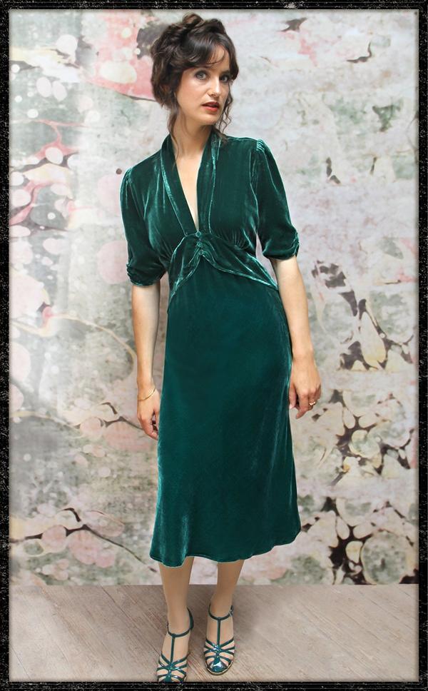 Sable Midi Dress Peacock Silk Velvet