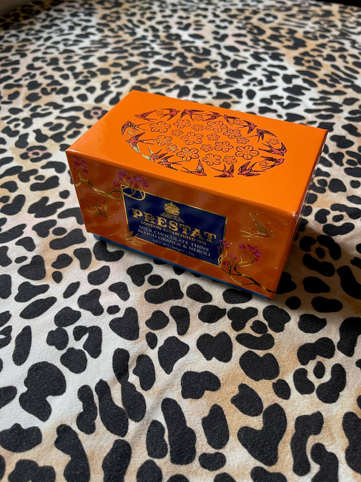 Blood Orange &amp; Neroli Milk Chocolate Thins