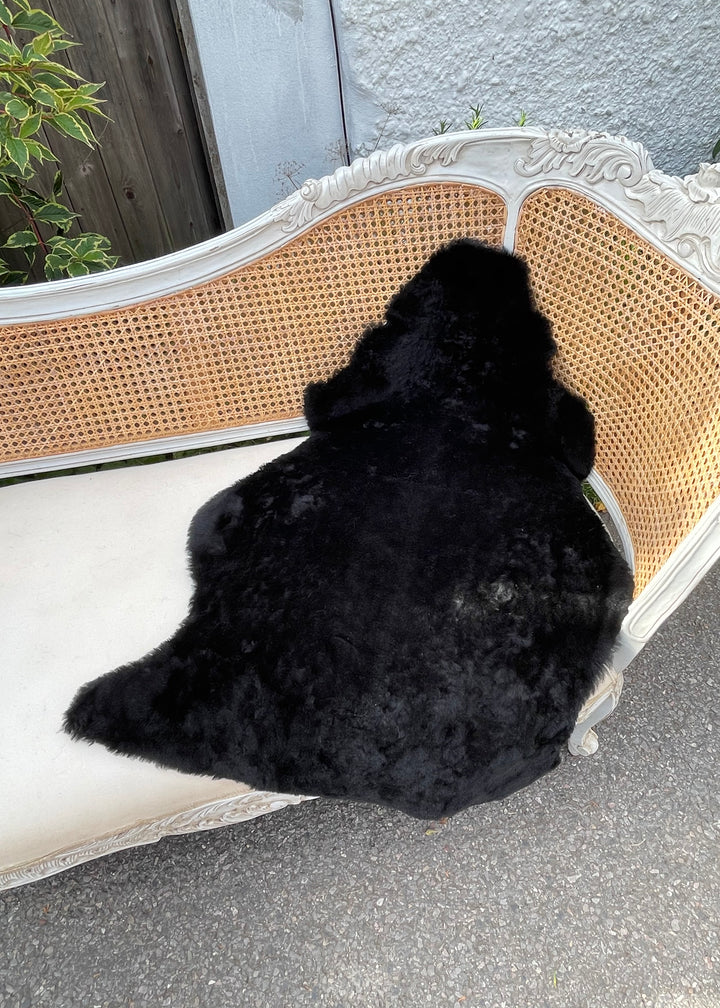 Single Sheepskin Rug - Ten Colours