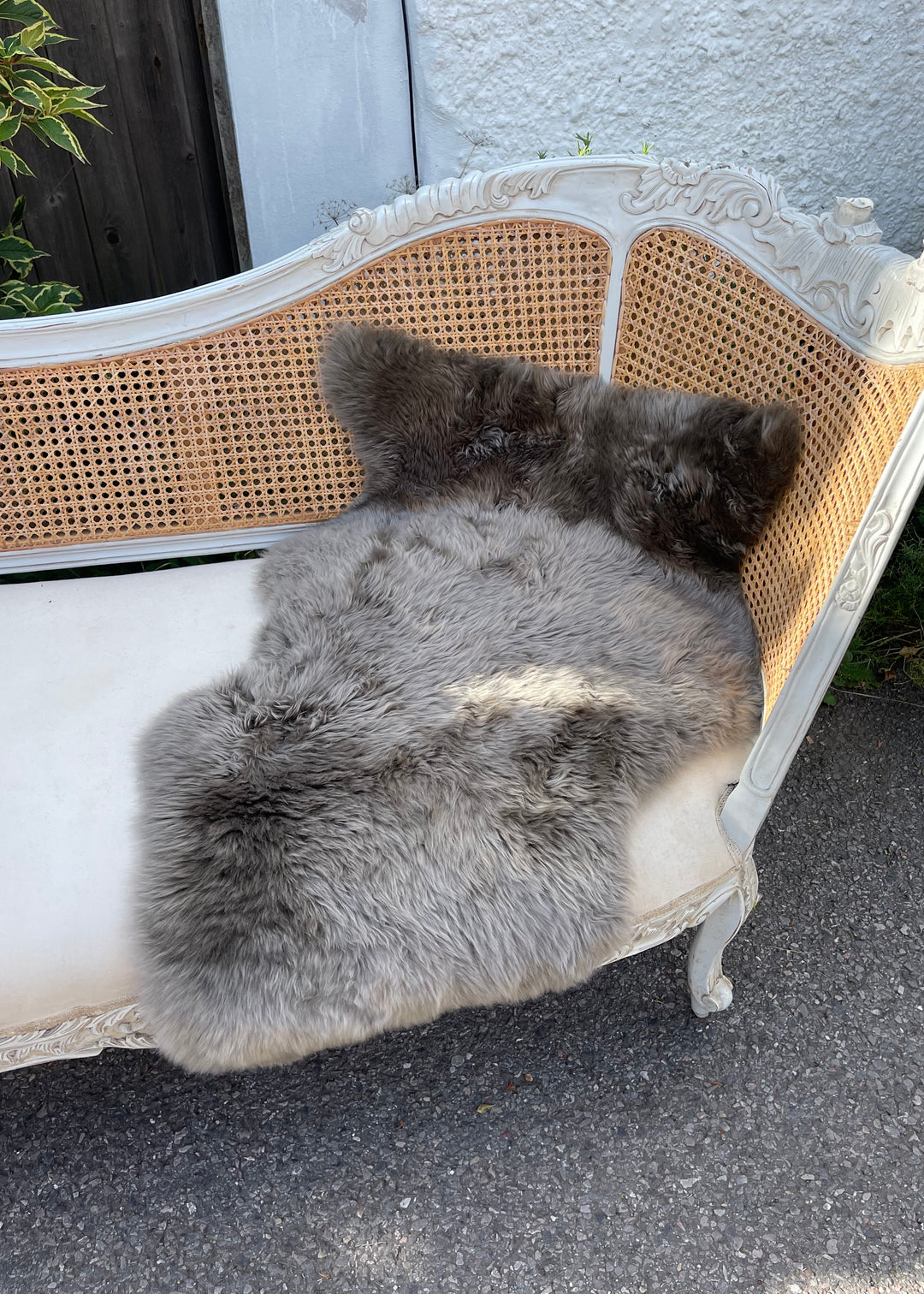 Single Sheepskin Rug - Ten Colours