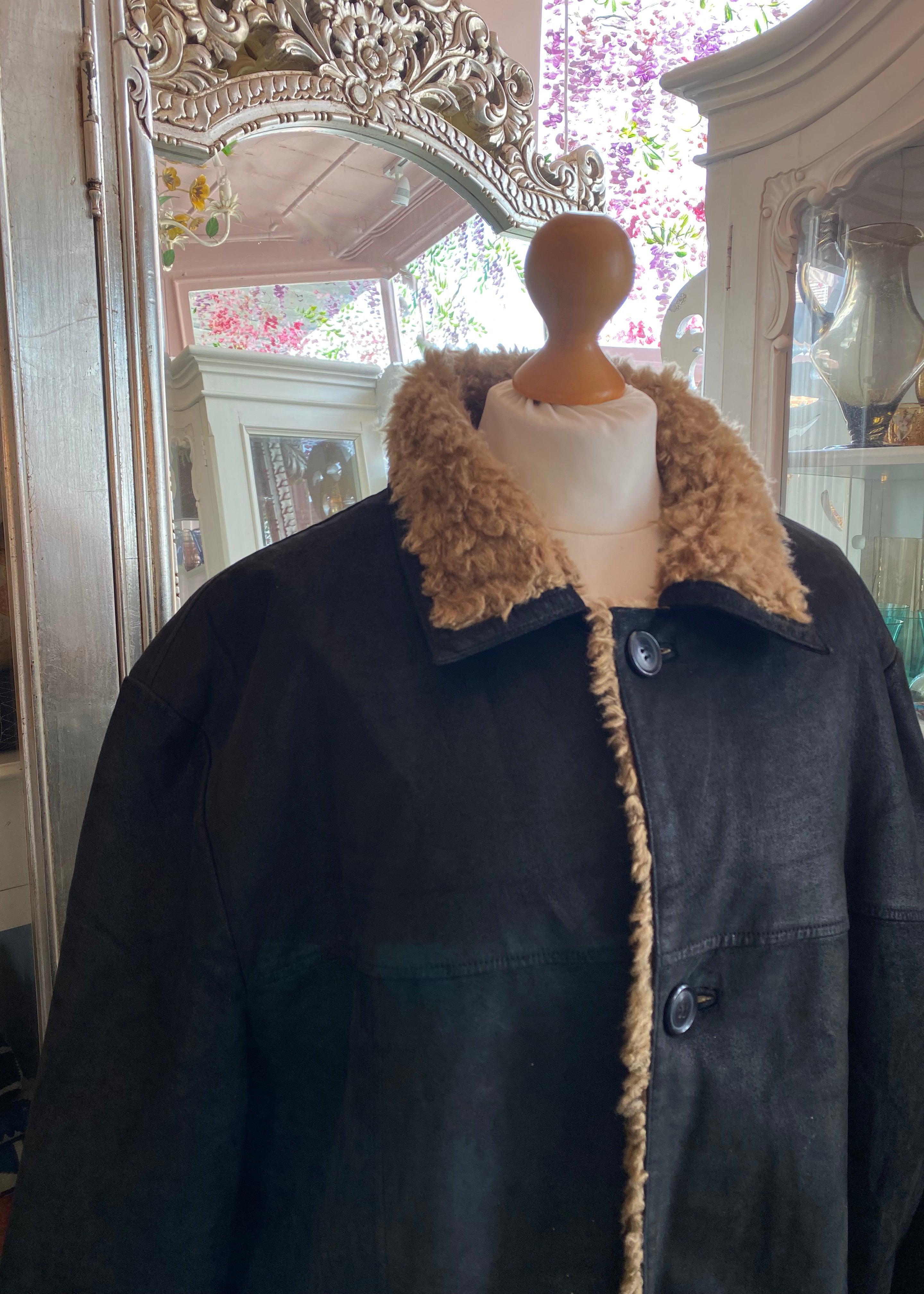 Oversized Straight Ahead Black Leather Sheepskin Lined Coat