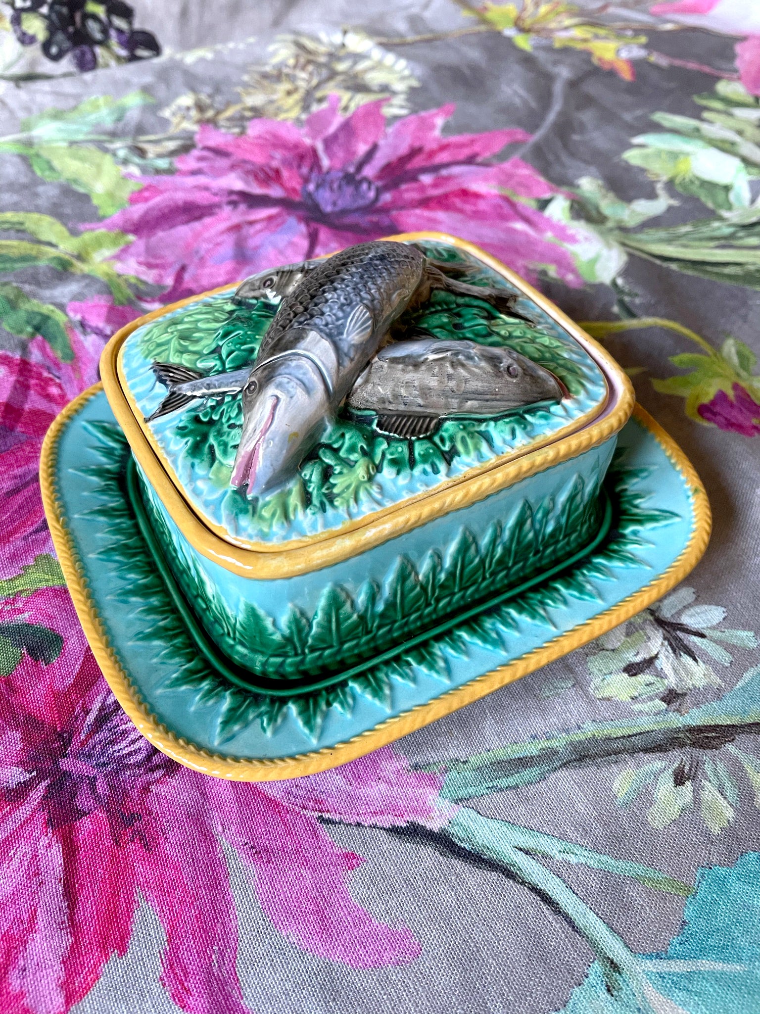 Rare Antique George Jones Sardine Dish with Lid & Plate