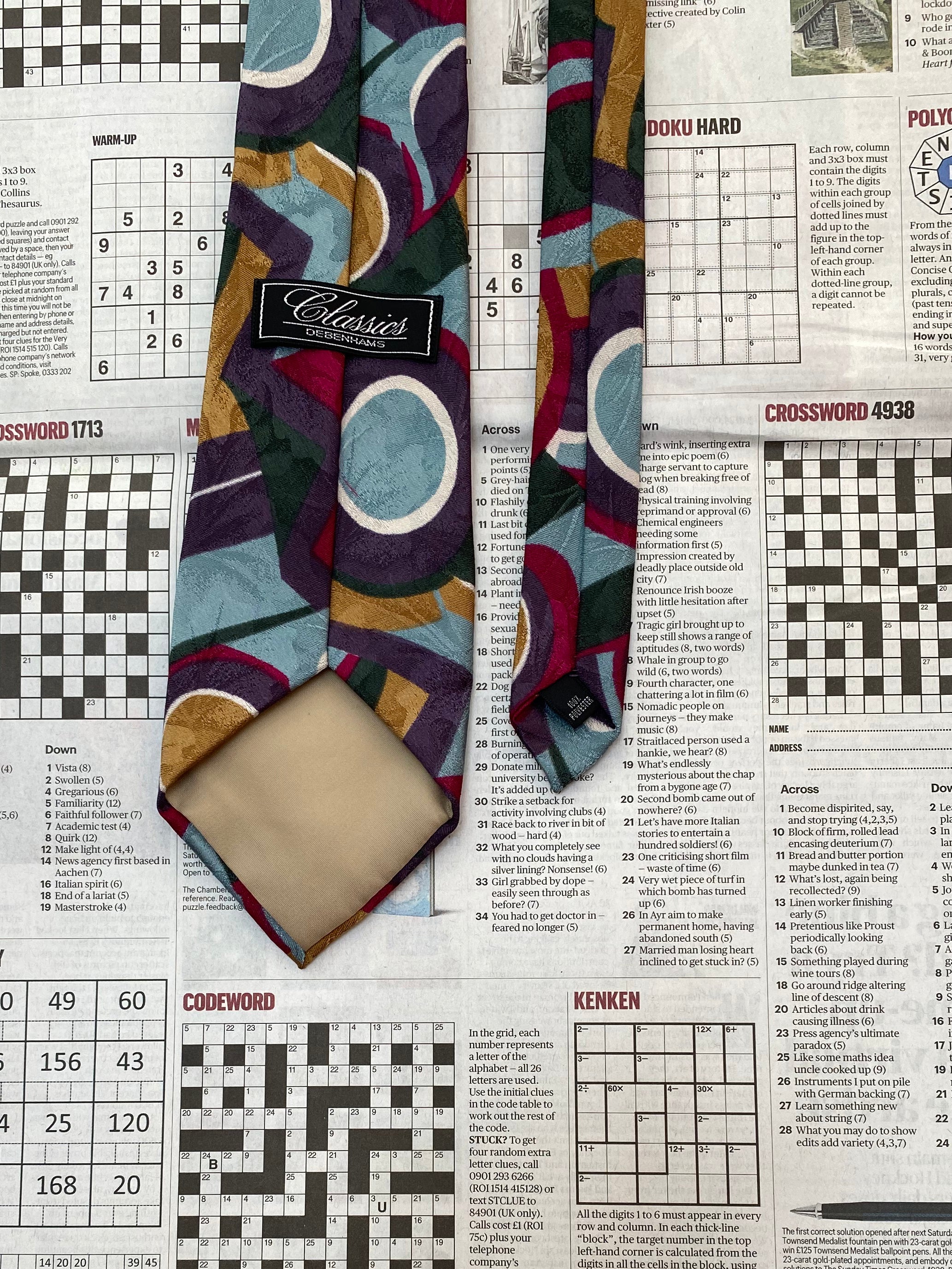 Abstract Tie