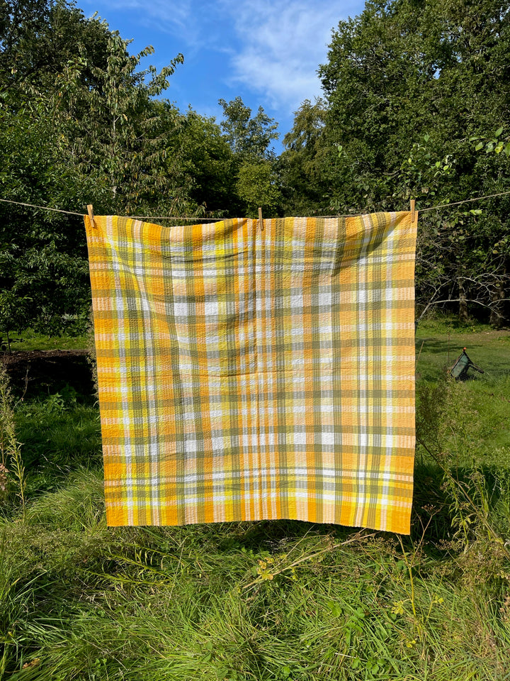Herbie Seersucker Tablecloth
