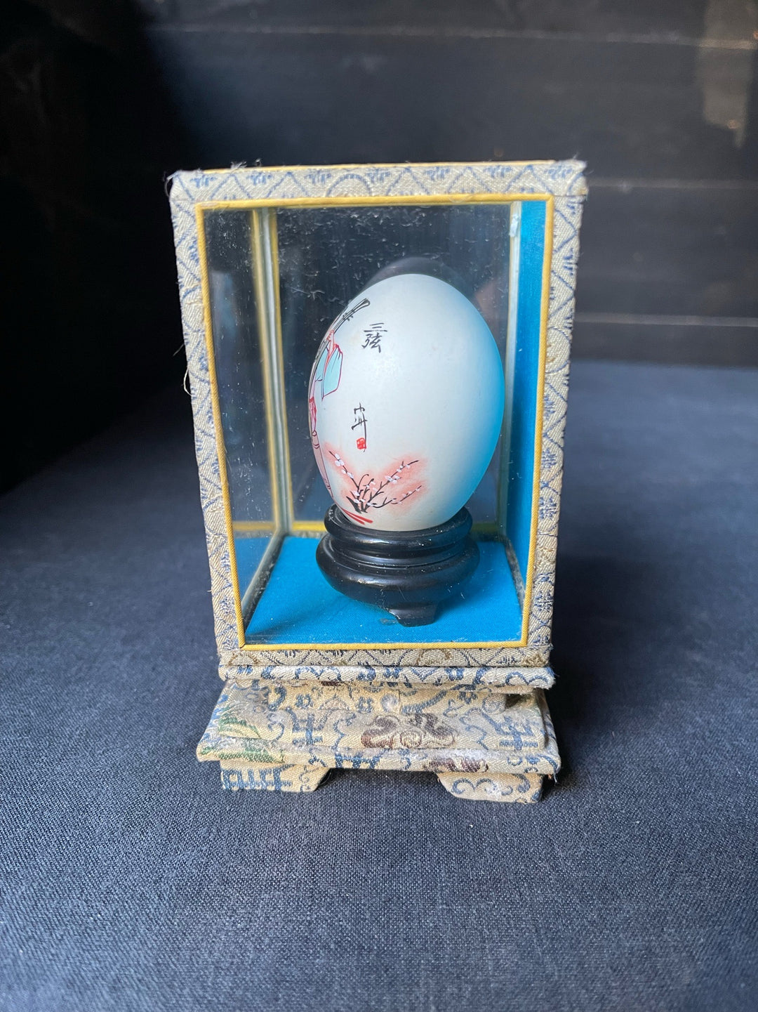 Vintage Chinese Painted Eggs - Musician