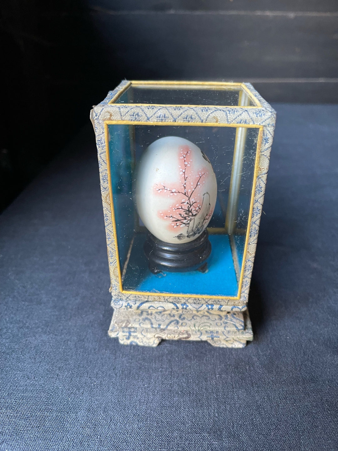 Vintage Chinese Painted Eggs - Musician