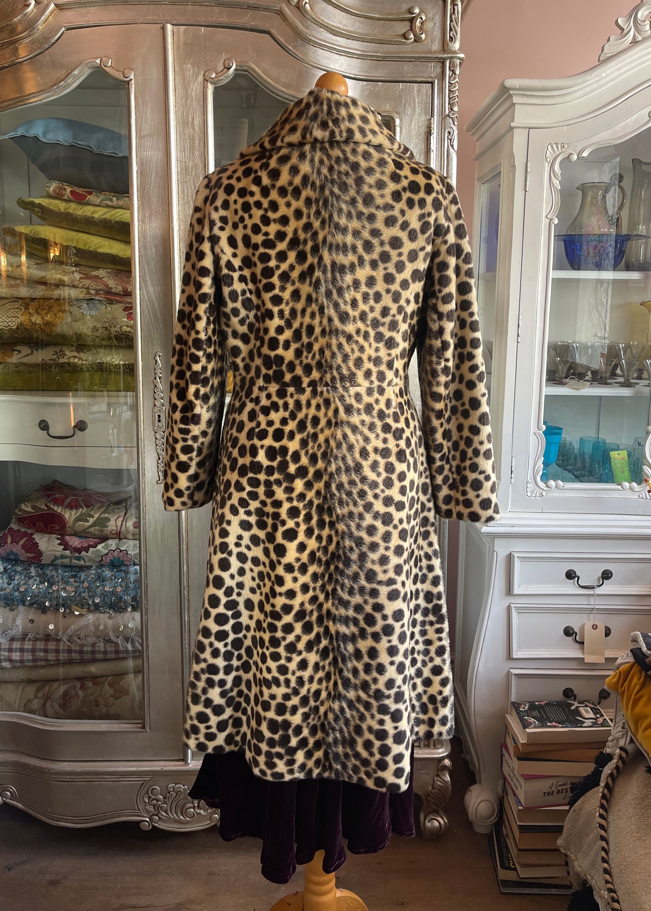 Vintage Safari by Sportowne Faux Fur Cheetah Coat